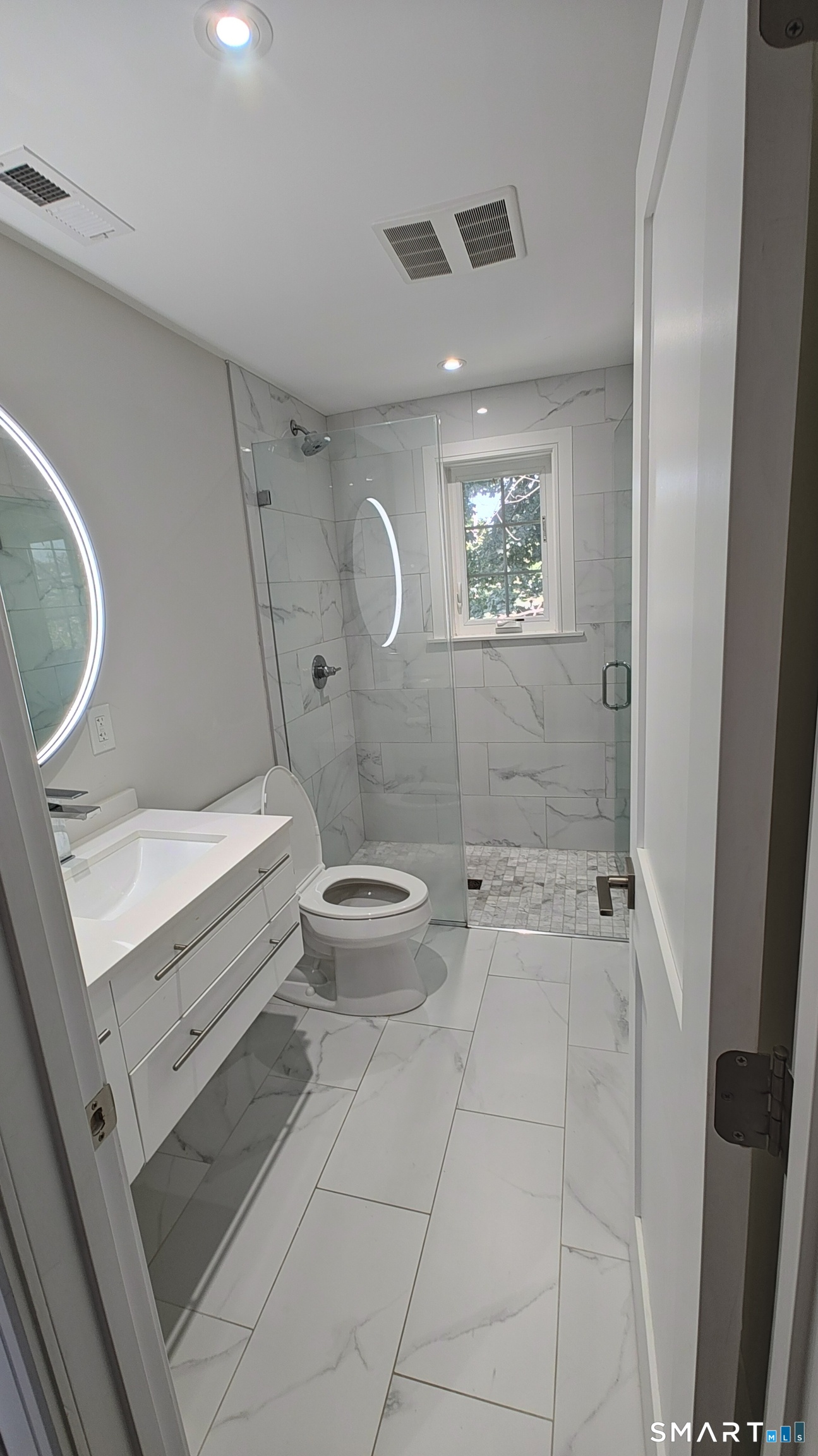 38 Poe Court Property Photo 9