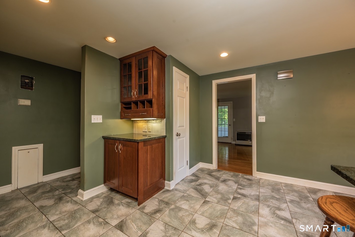88 Peters Lane Property Photo 10