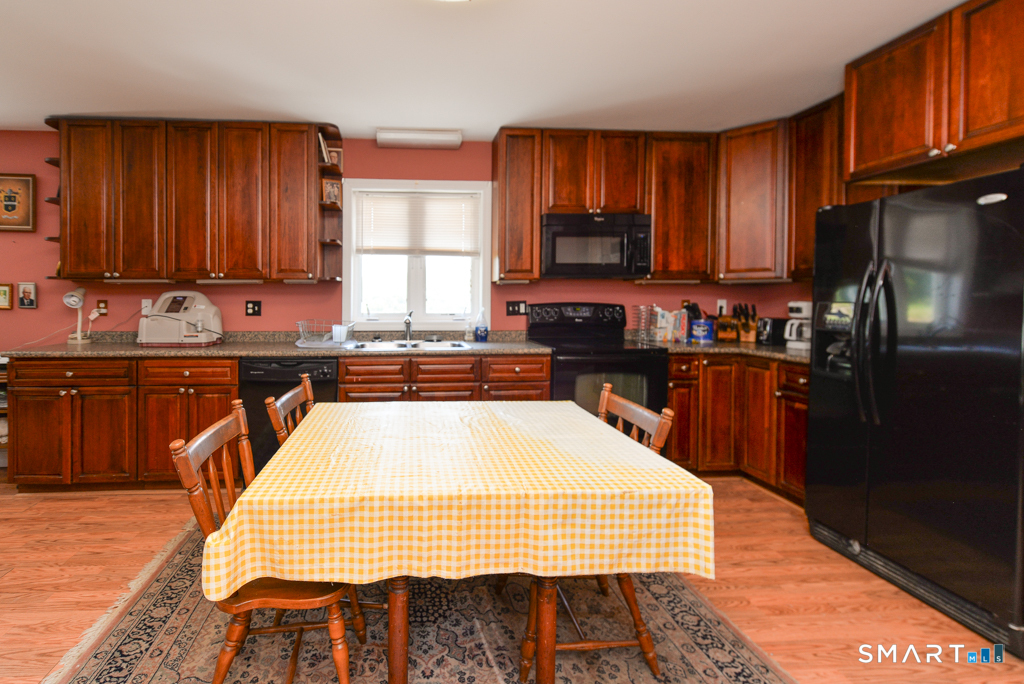 122 Purchase Brook Road Property Photo 4