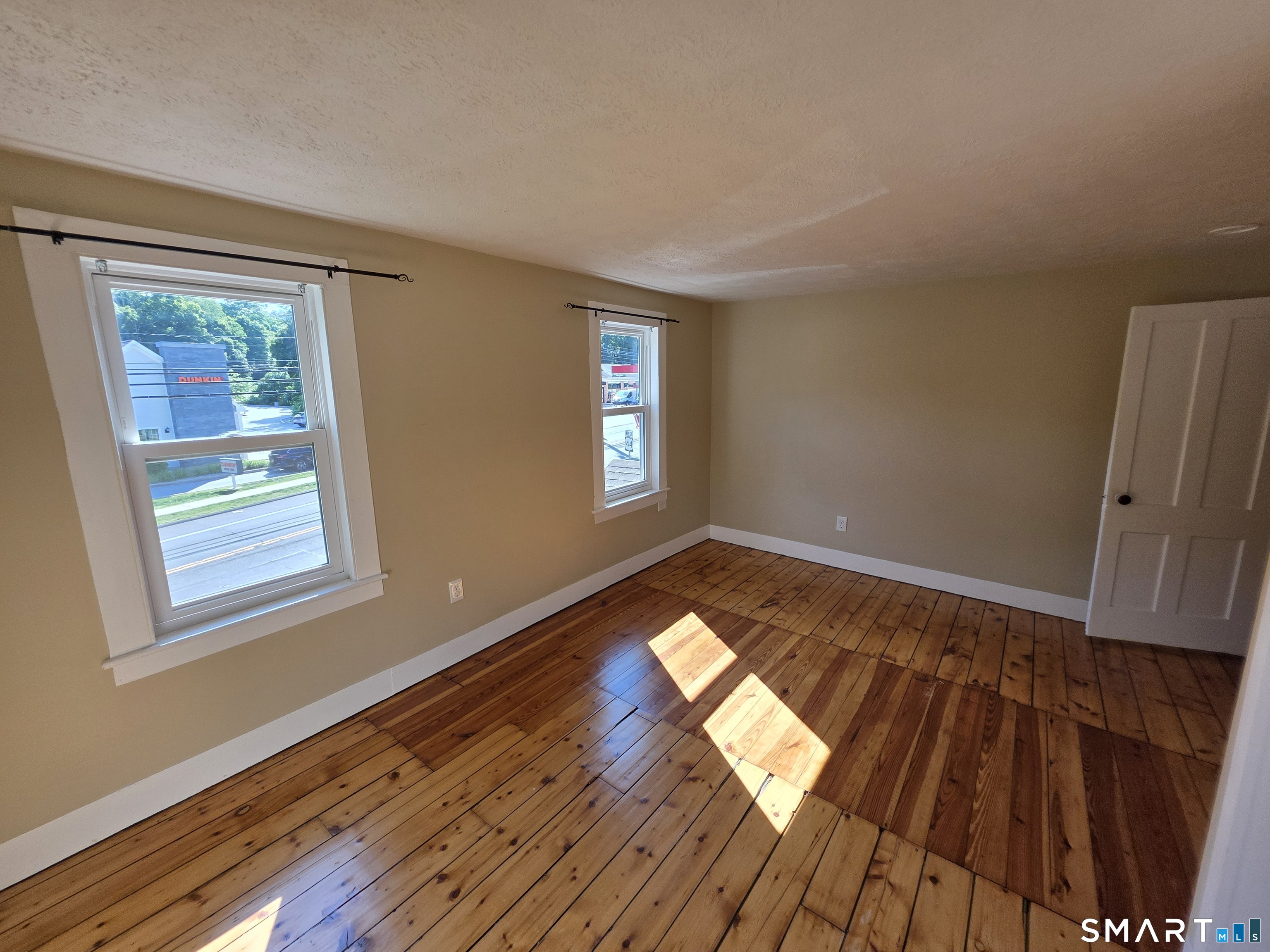 506 Main Street Property Photo 14