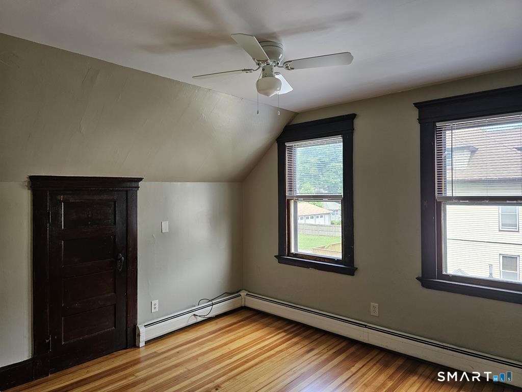 169 Winchester 3 Avenue Property Photo 14