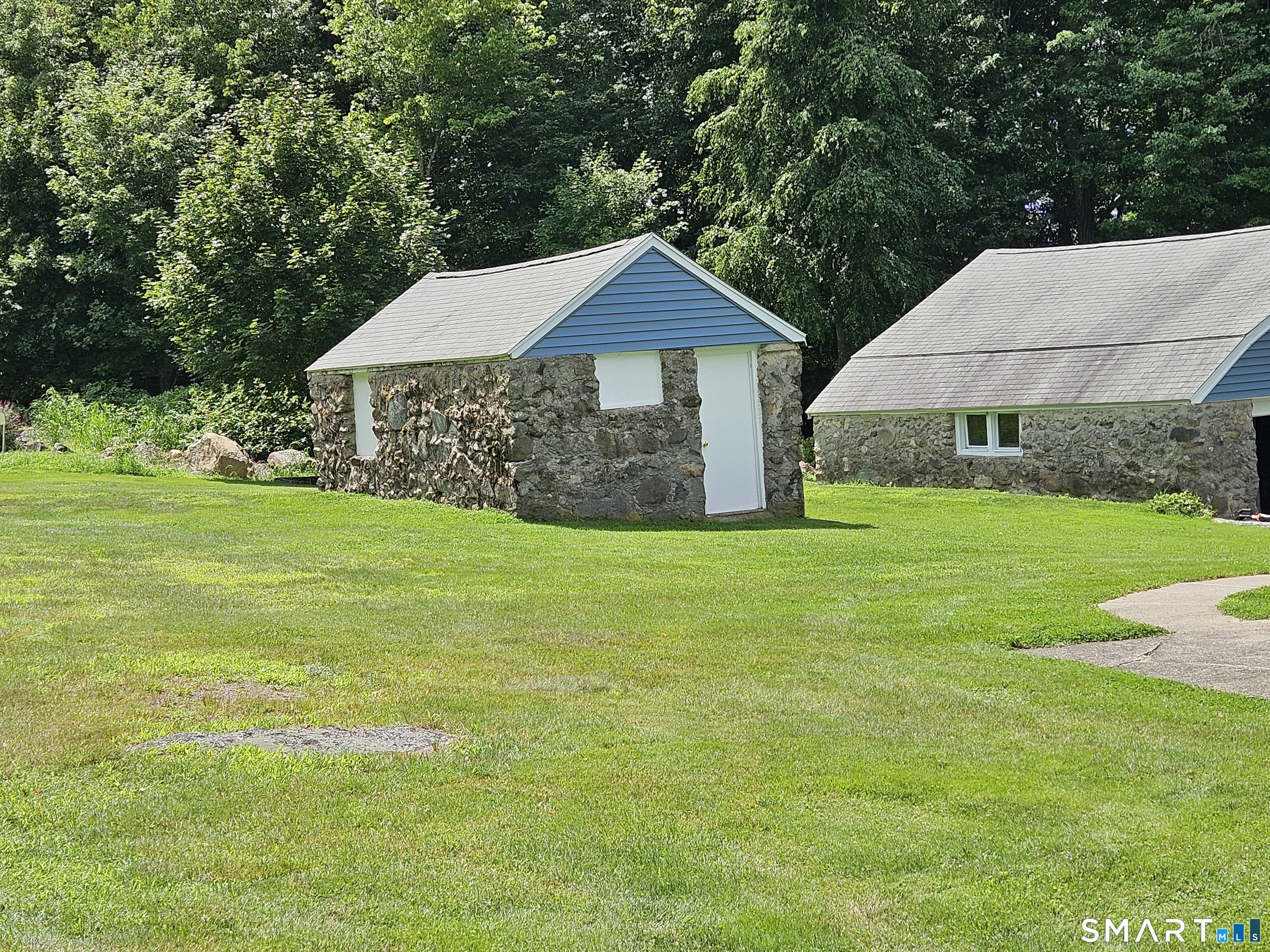 529 Wooster Street Property Photo 8