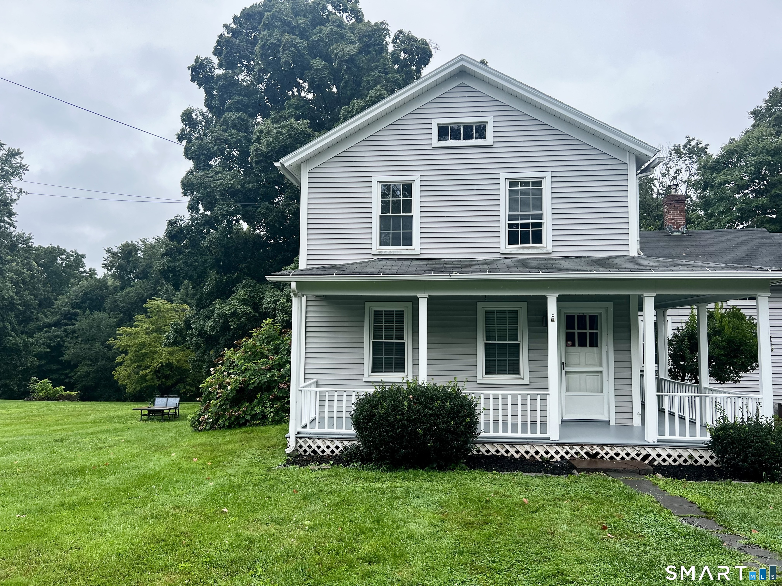 128 East 1 Street Property Photo 2