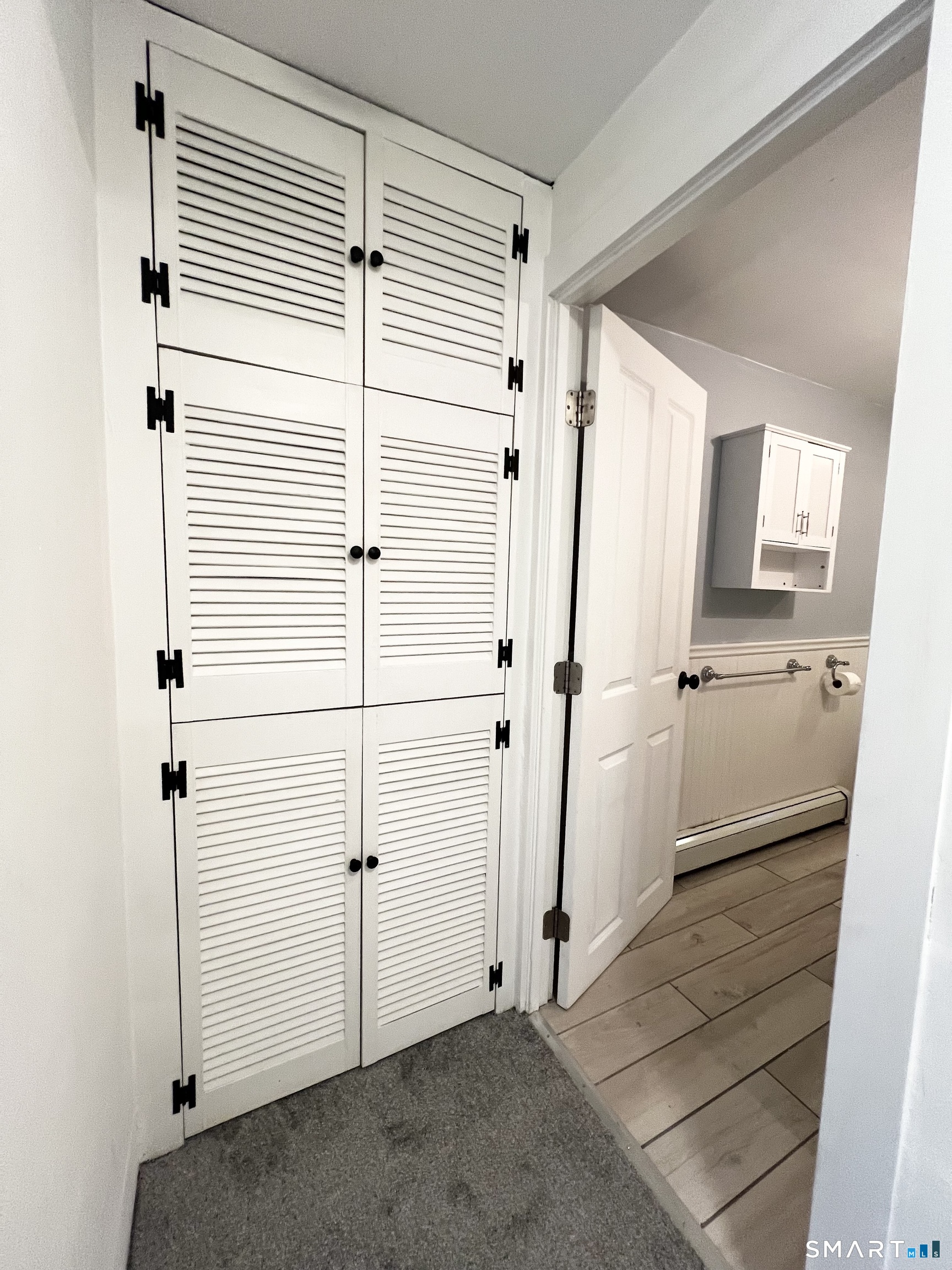 128 East 1 Street Property Photo 22
