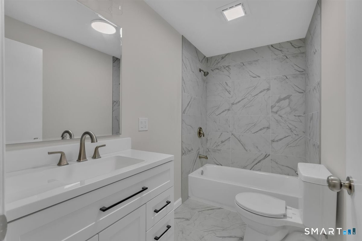 650 Manchester Road Property Photo 12