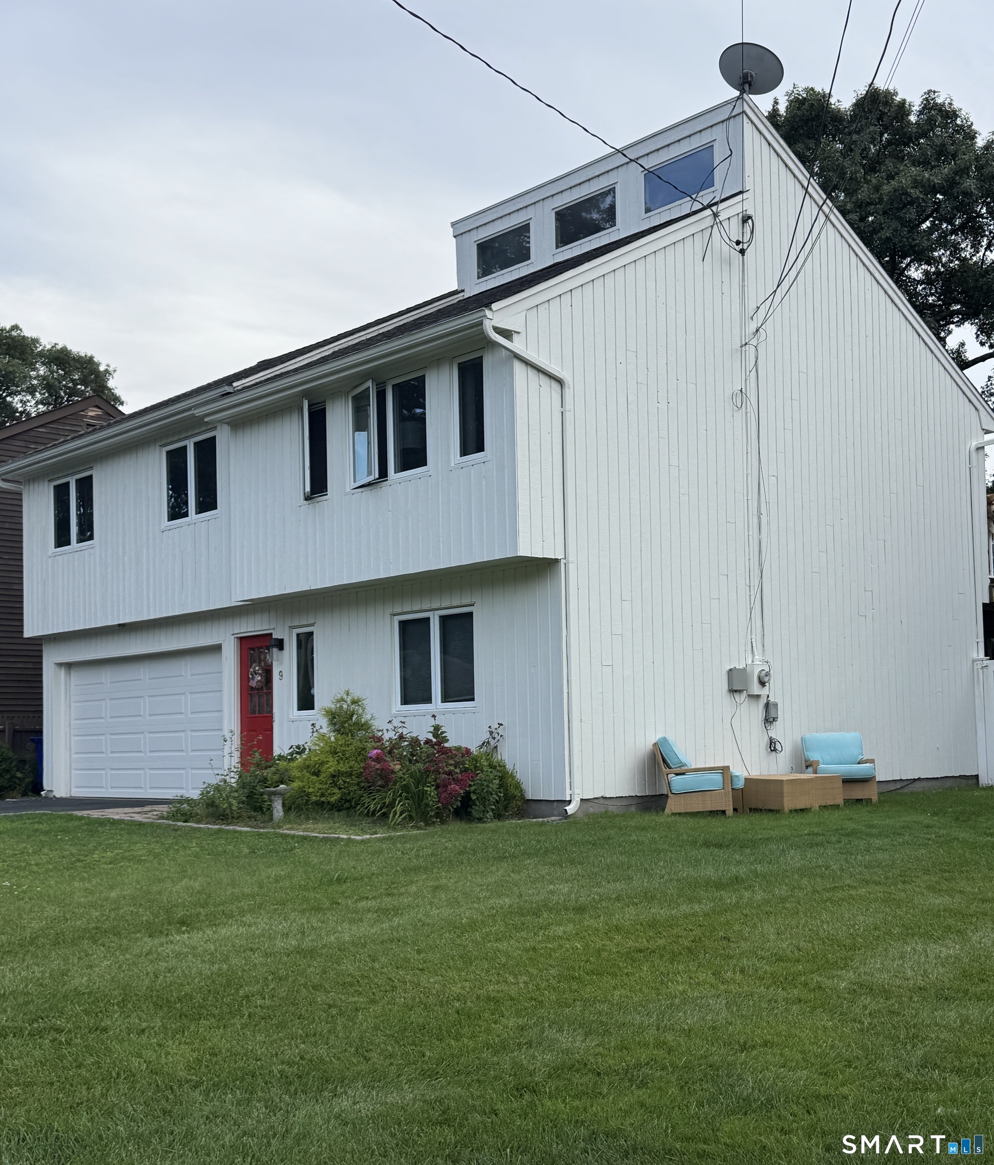 9 Oakledge Circle Property Photo 3