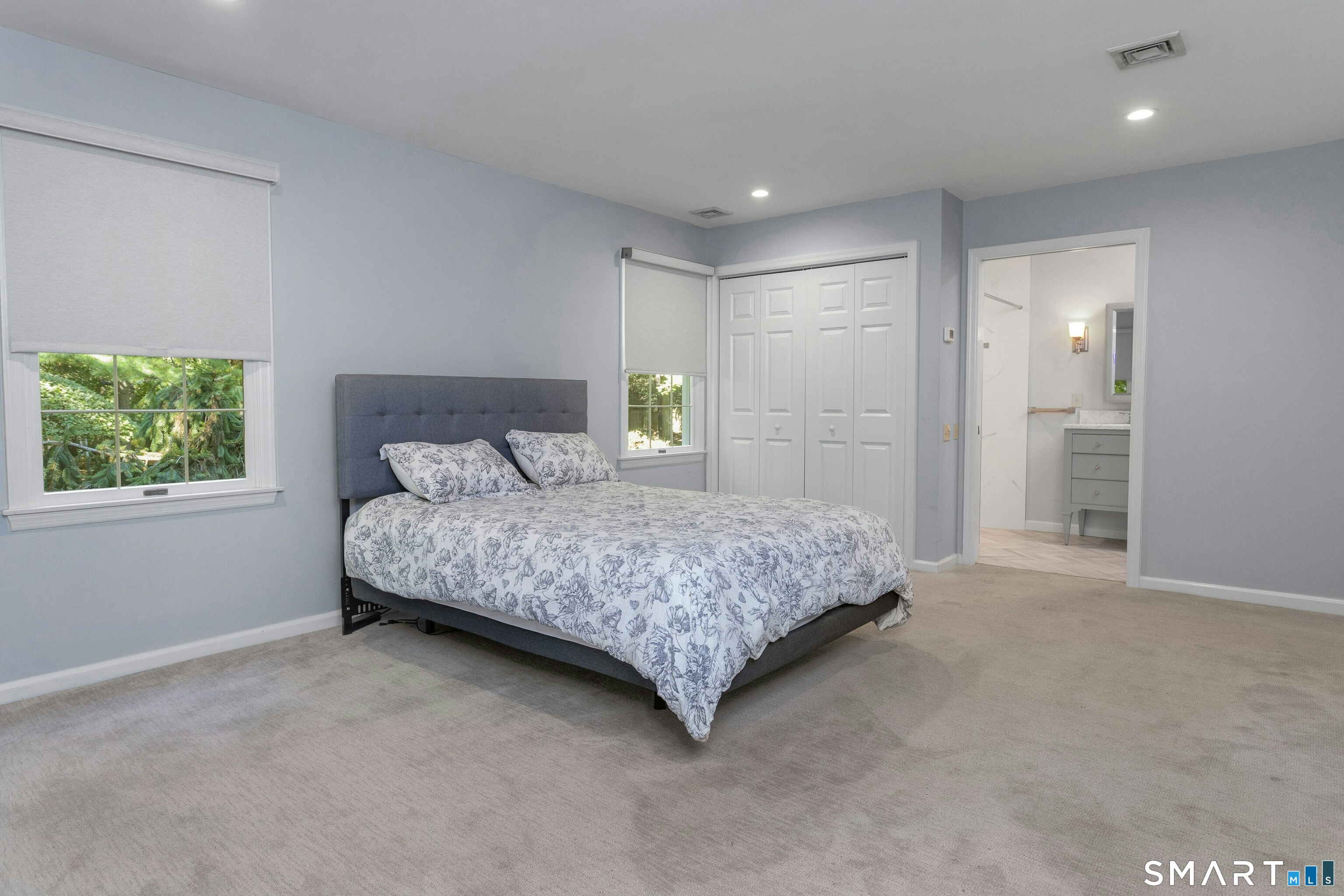45 Common East Road Property Photo 16