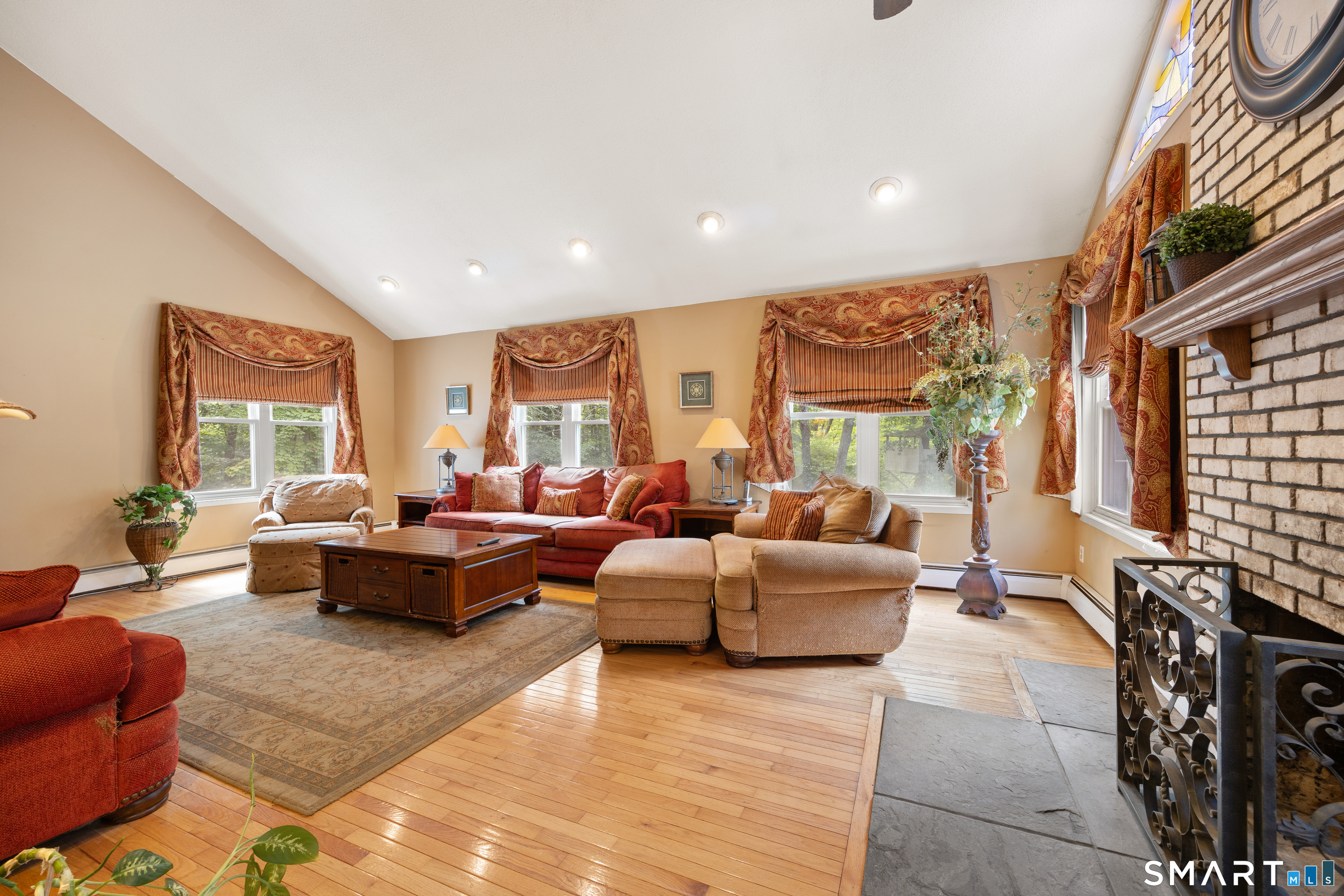 100 Mulcahy Drive Property Photo 10