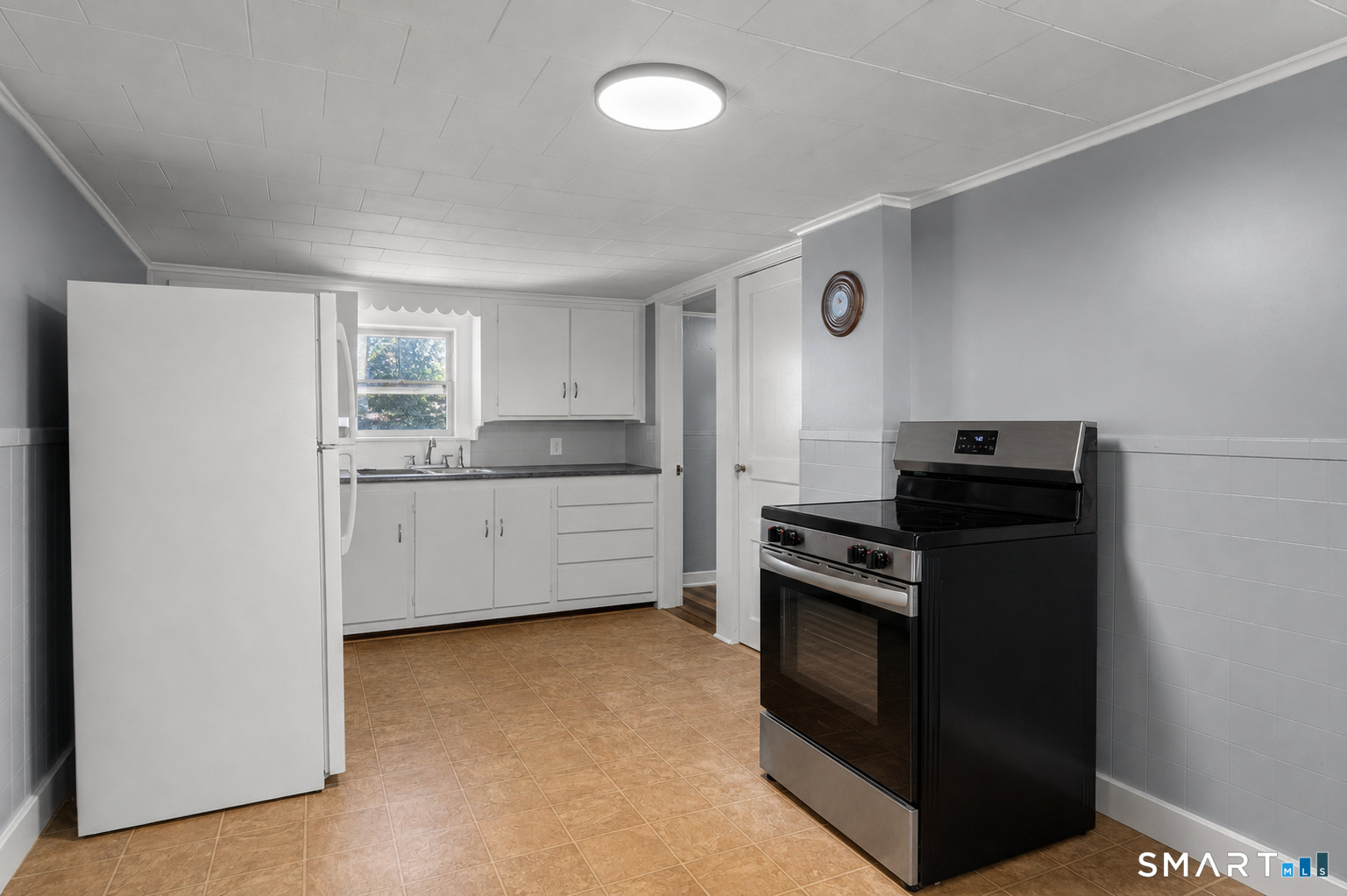 19 Cady Street Property Photo 9