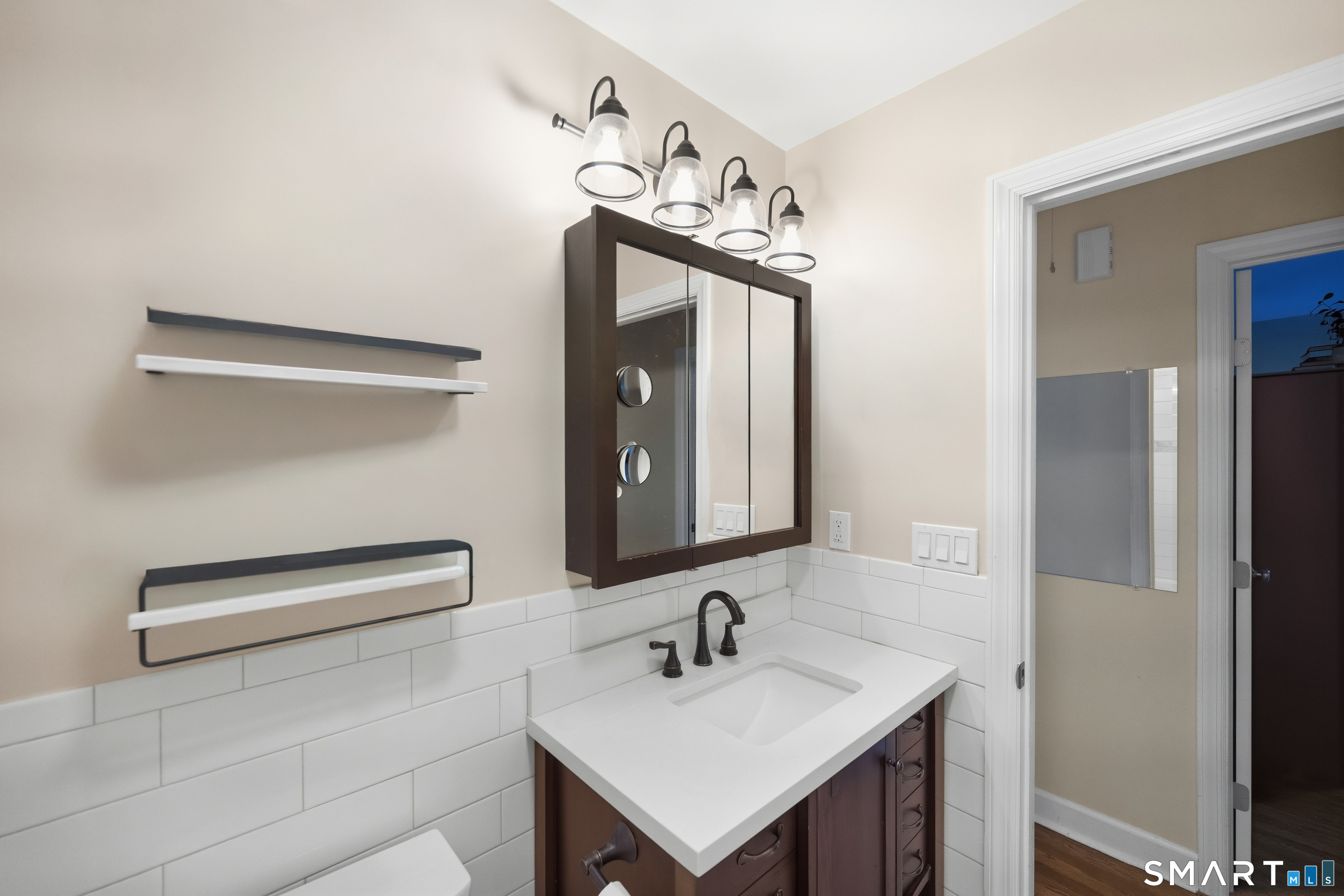 91 Bertrose Avenue Property Photo 15