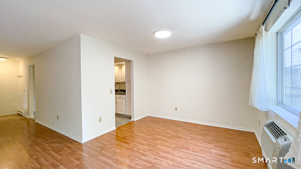 5 Falmouth 5 Court Property Photo 10