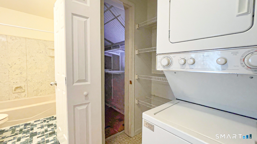 5 Falmouth 5 Court Property Photo 25
