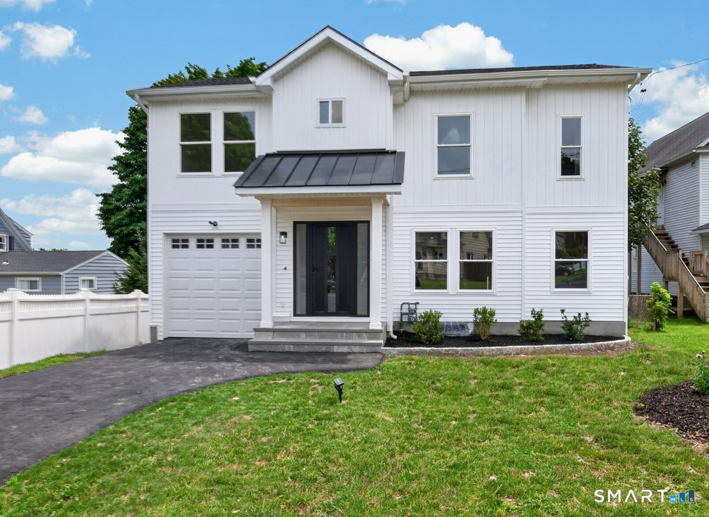 741 Old Stratfield Road Property Photo 1