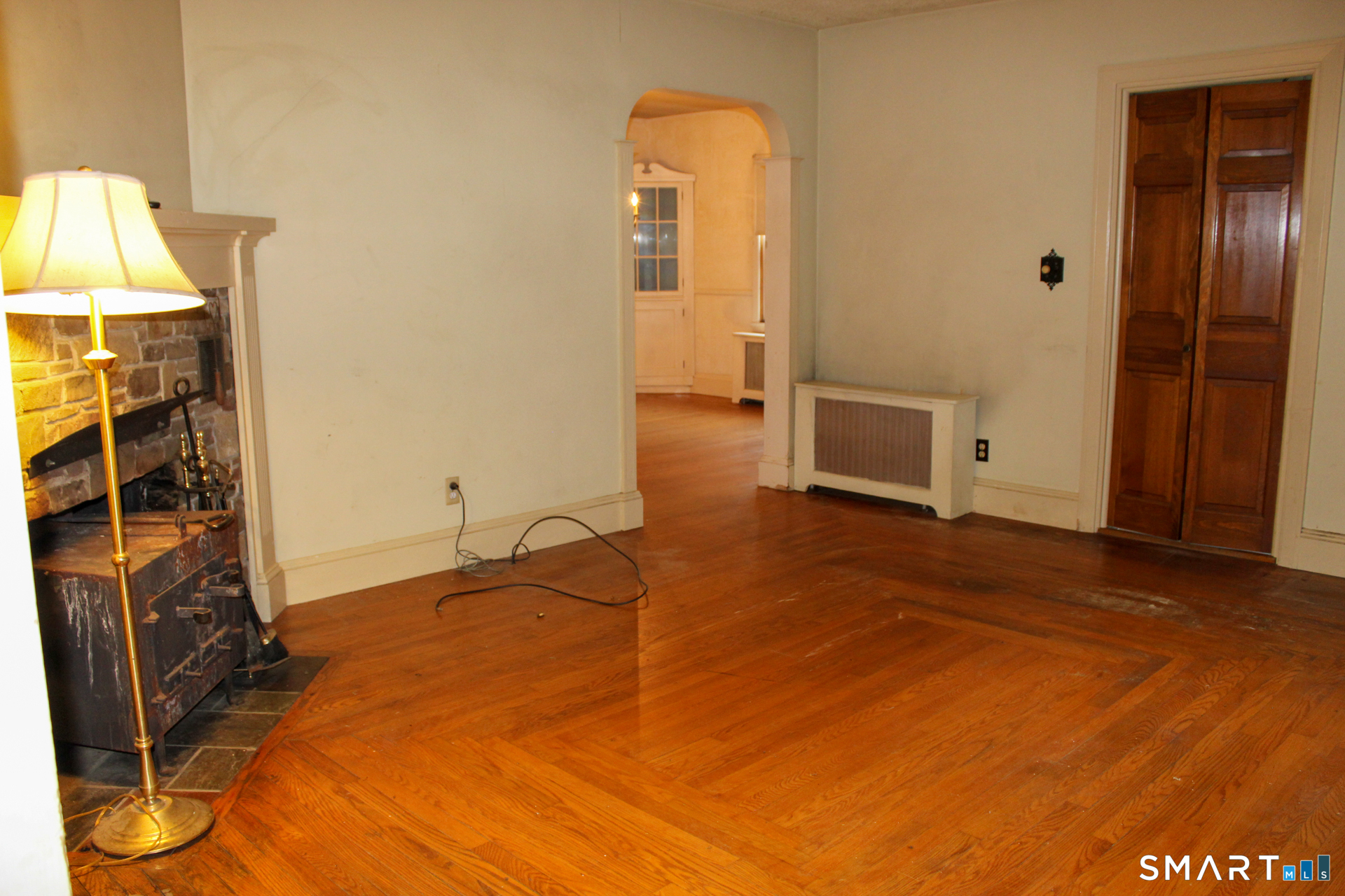 303 Riverside Drive Property Photo 14