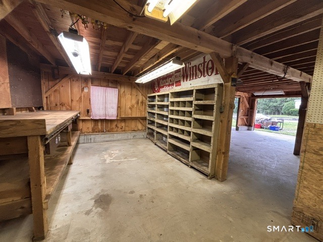 303 Riverside Drive Property Photo 32