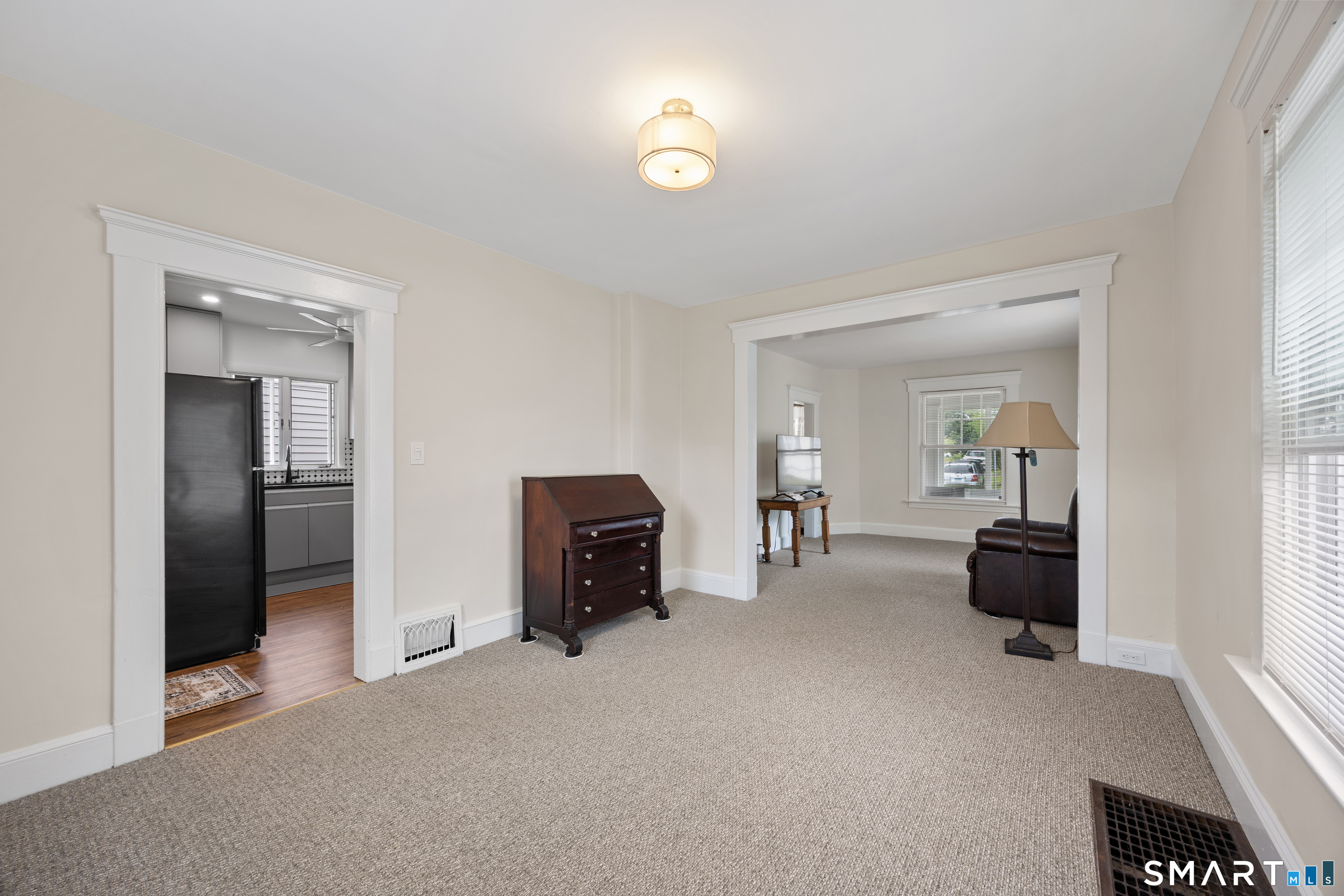 96 Hawthorne Avenue Property Photo 10