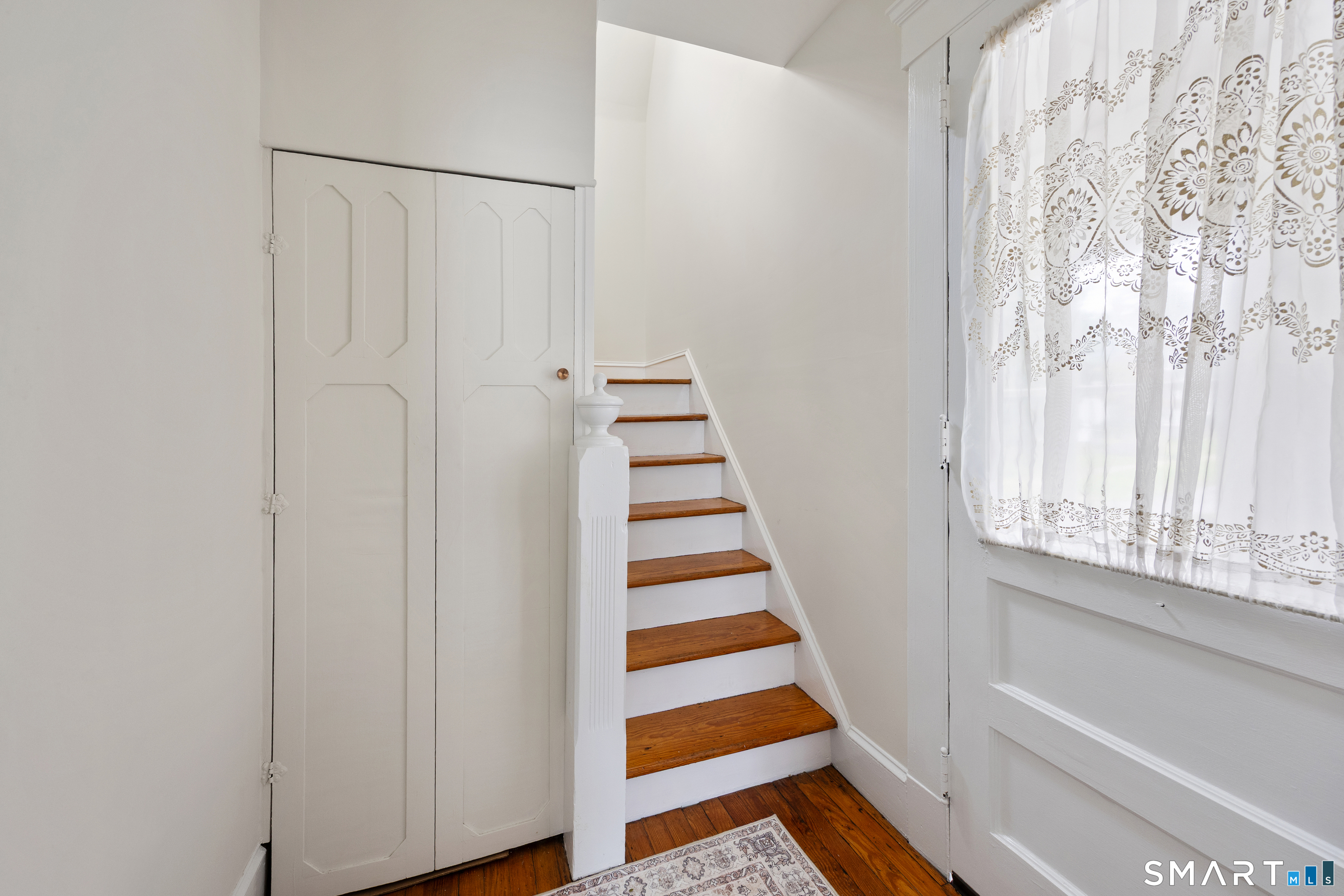 96 Hawthorne Avenue Property Photo 20