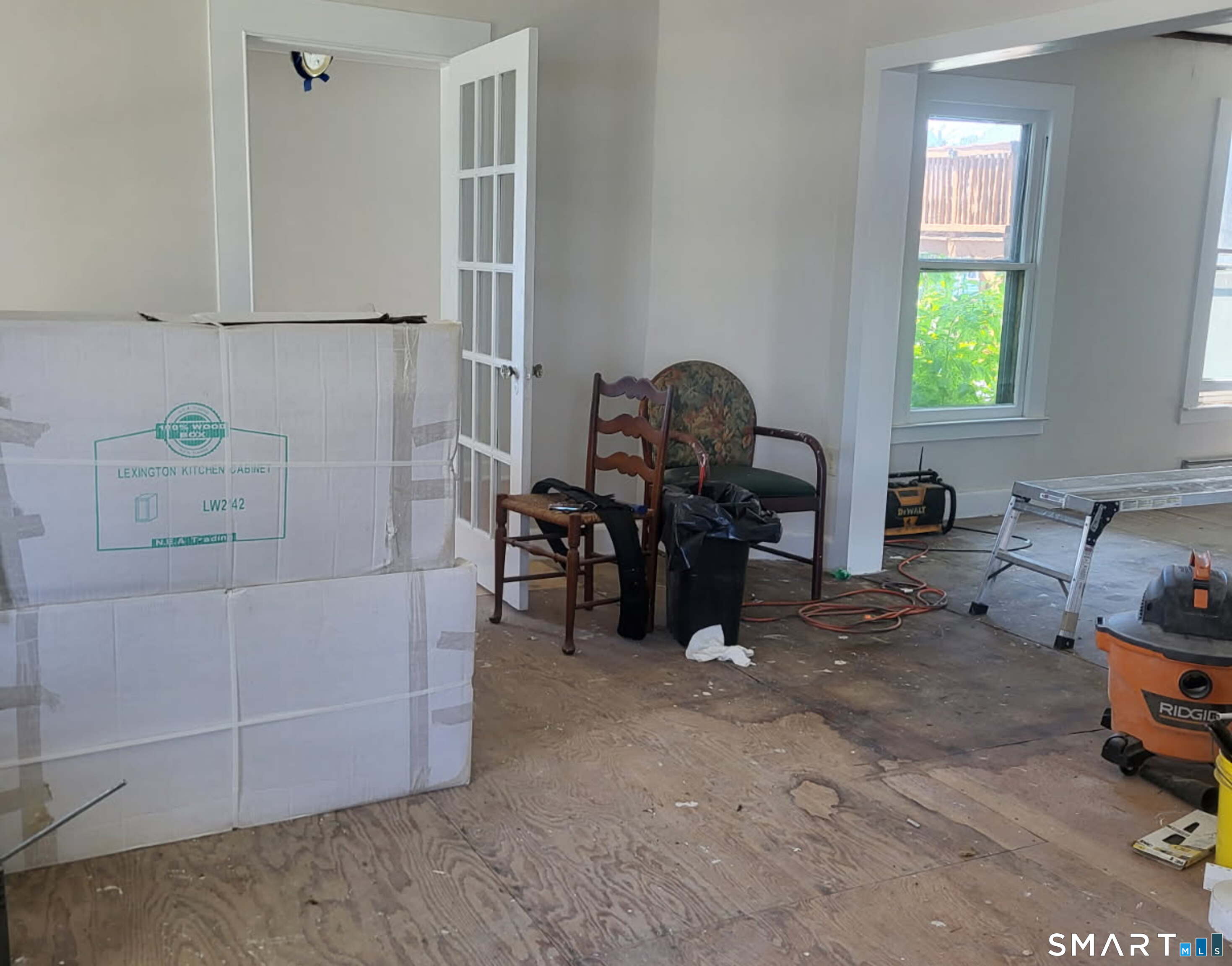 1048 Broadway East Property Photo 7