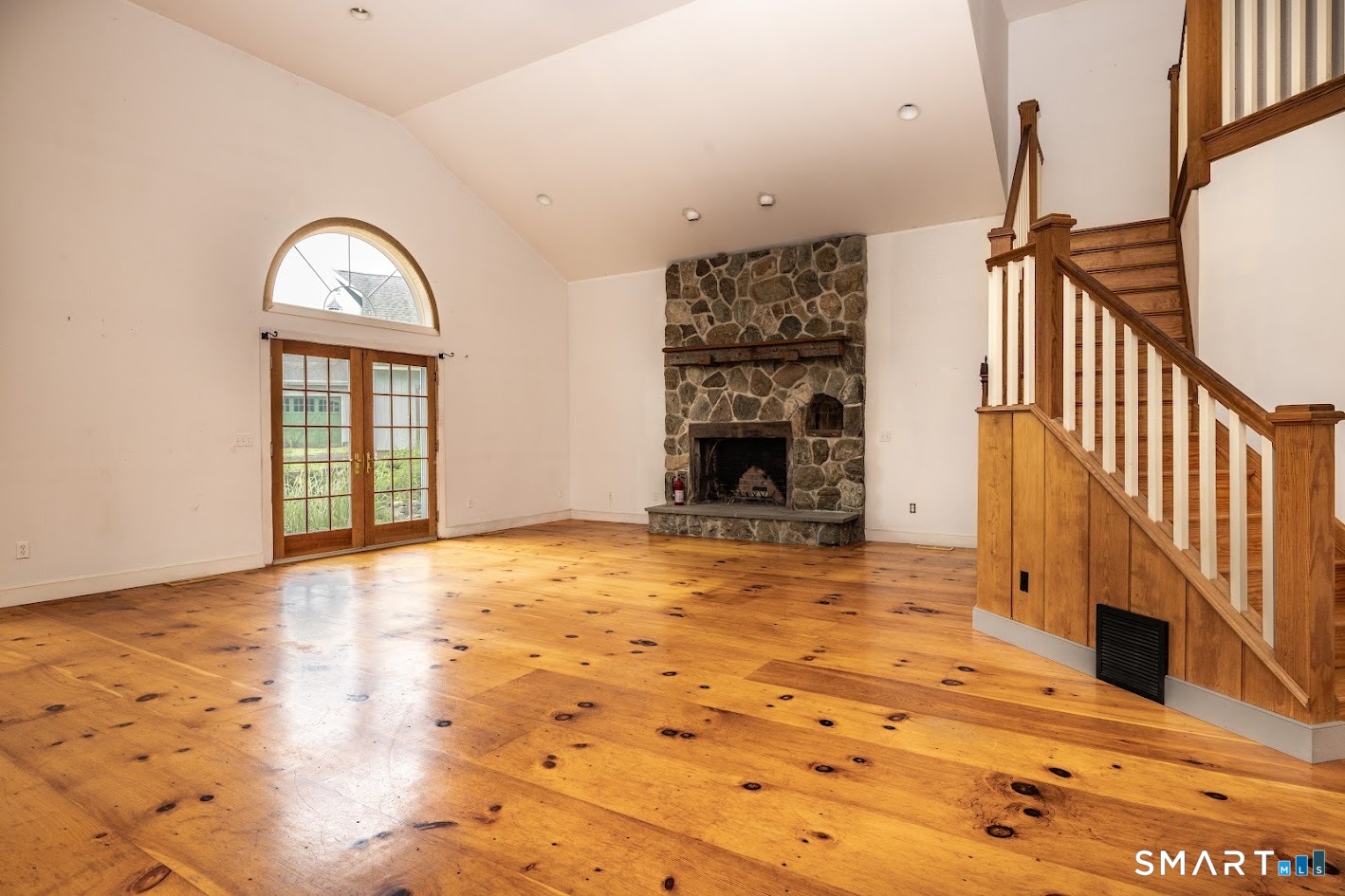 19 High Street Property Photo 4