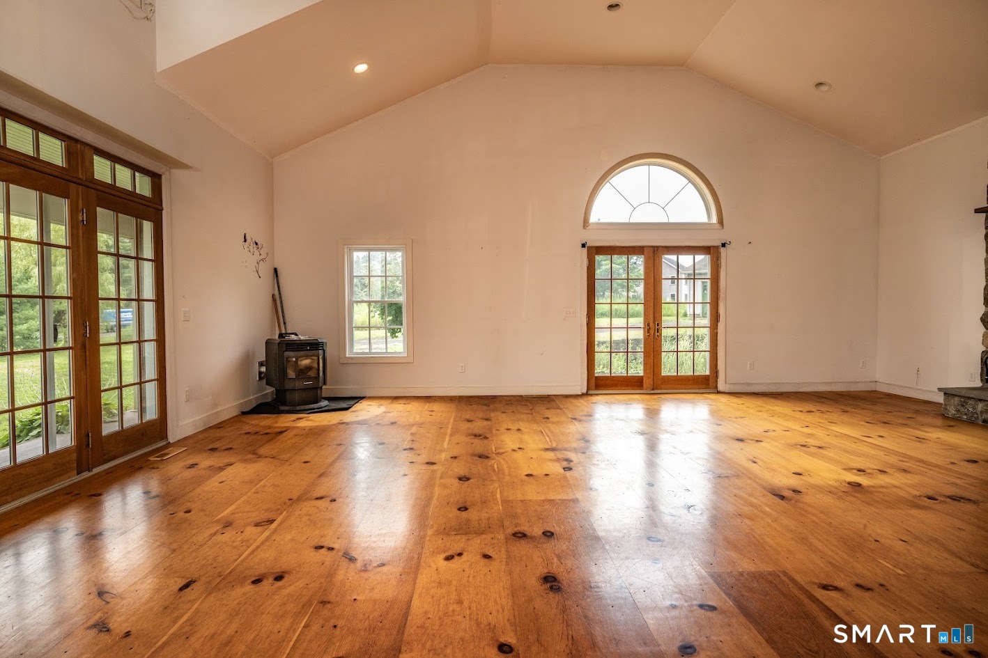 19 High Street Property Photo 5