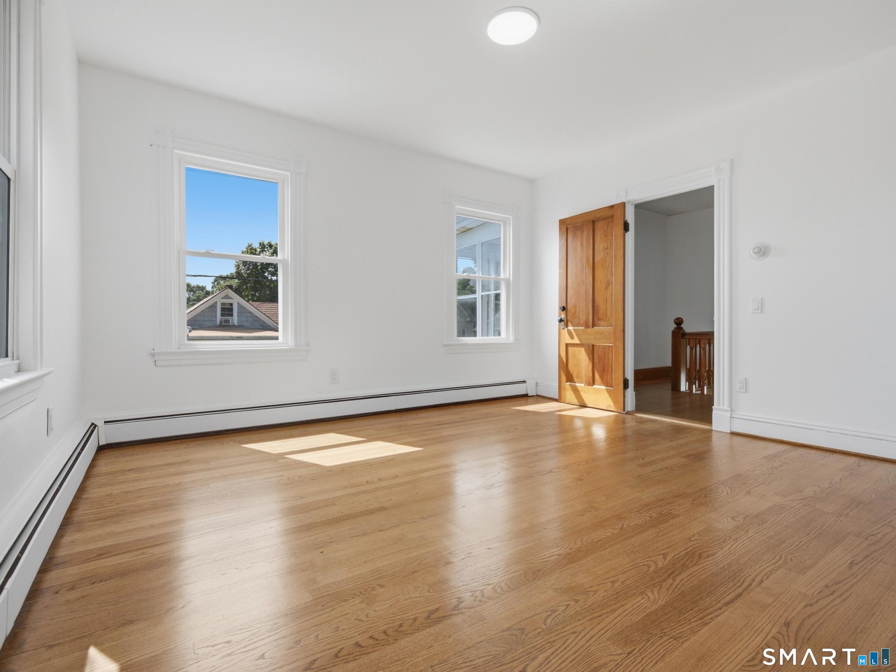 35 Moore Avenue Property Photo 22