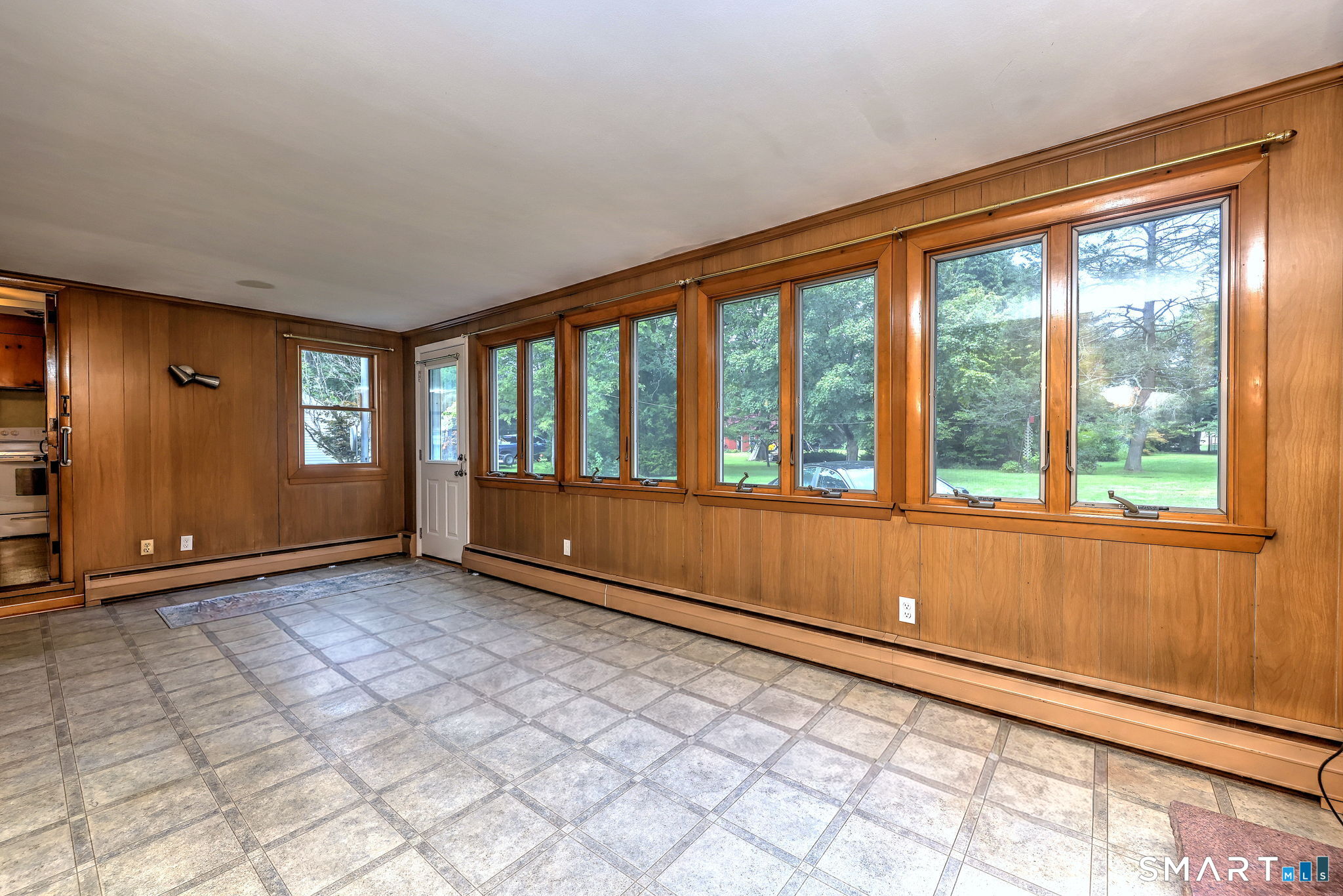 215 North Street Property Photo 14