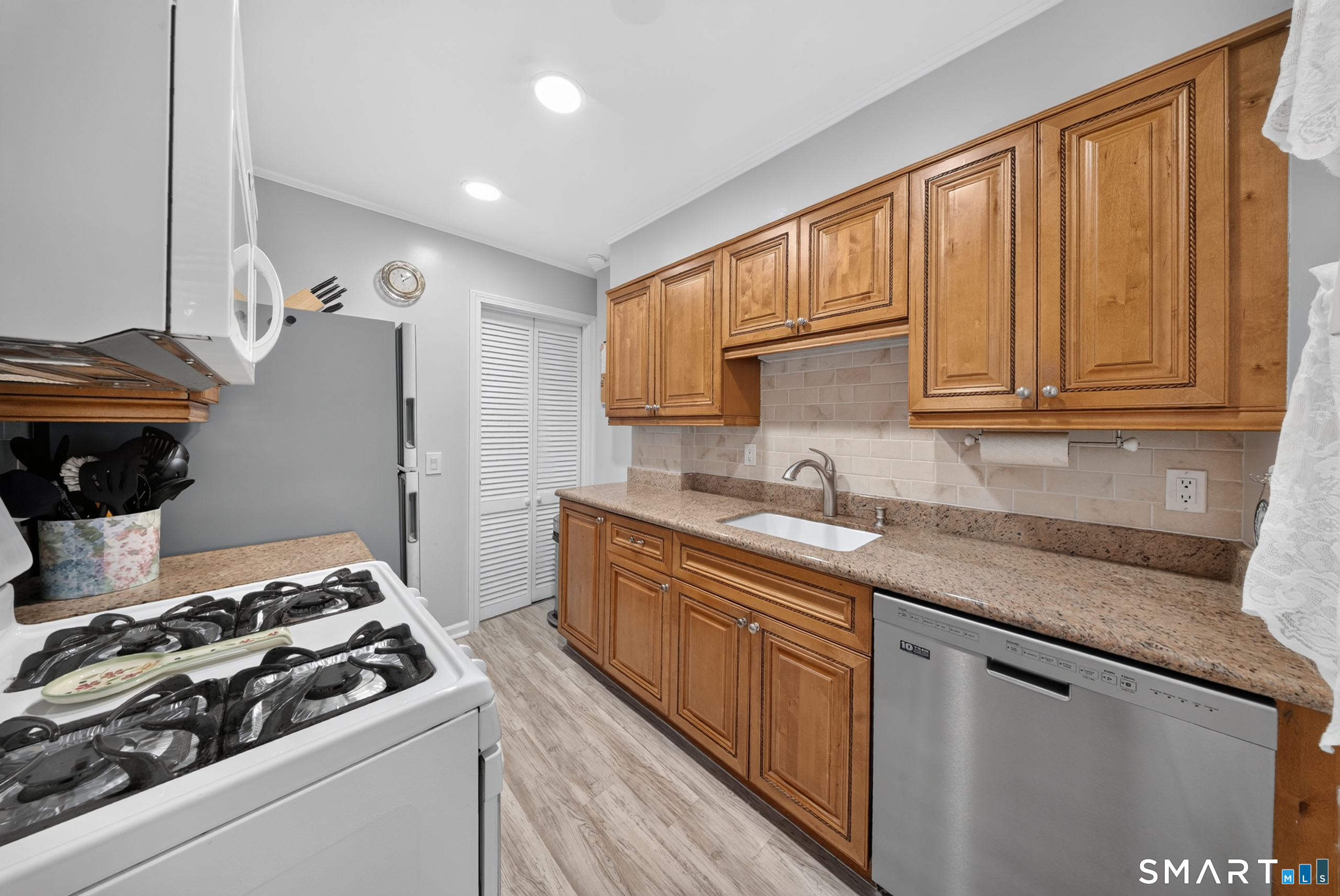 281 Sylvan Knoll Road Property Photo 8