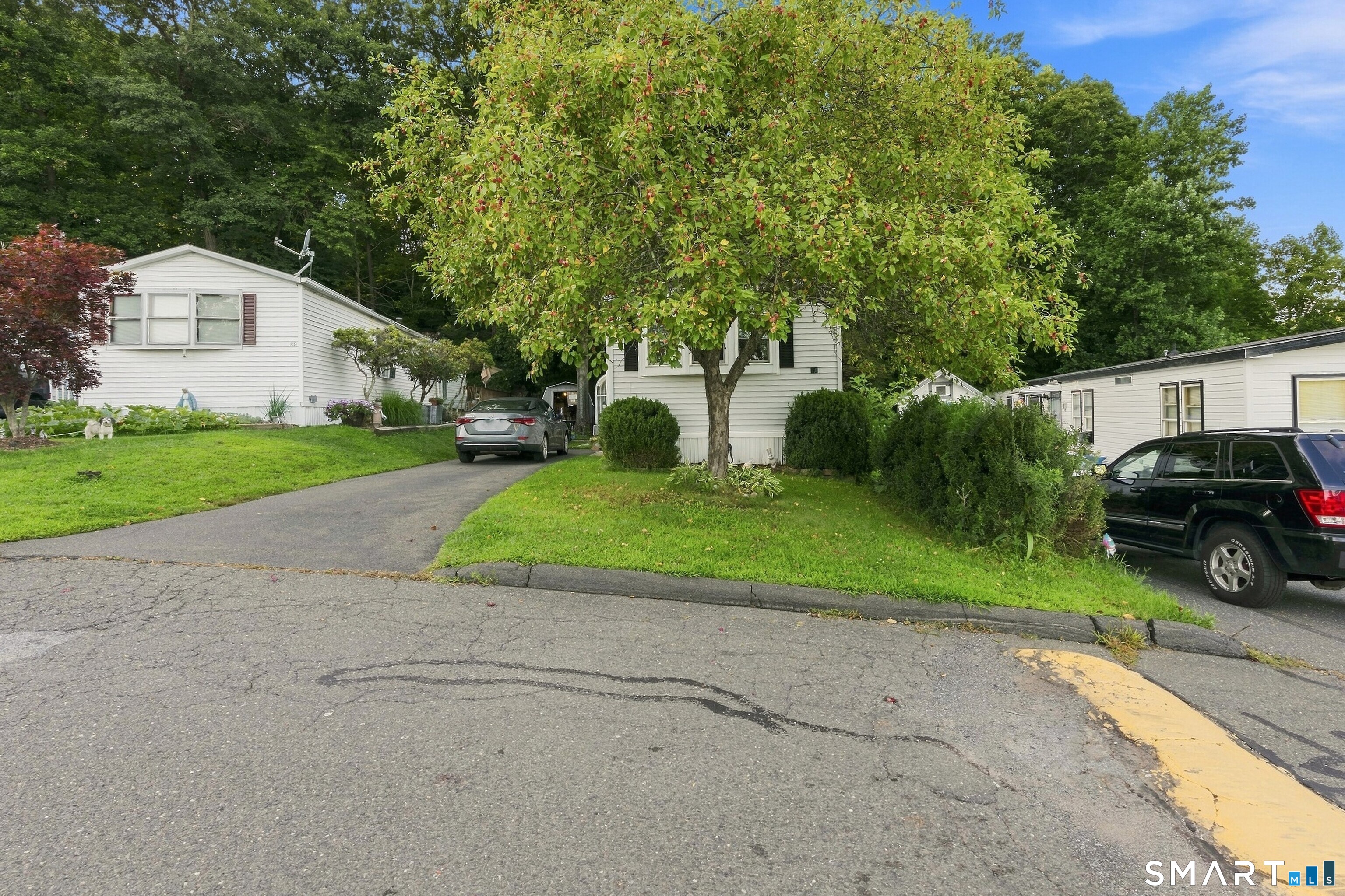 28 Woodland Park Property Photo 2