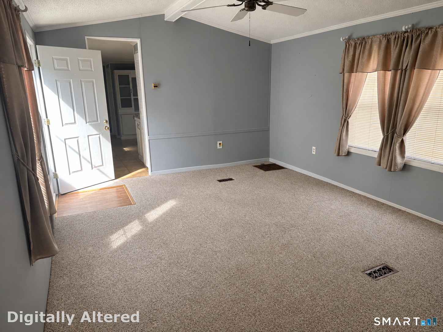 28 Woodland Park Property Photo 7