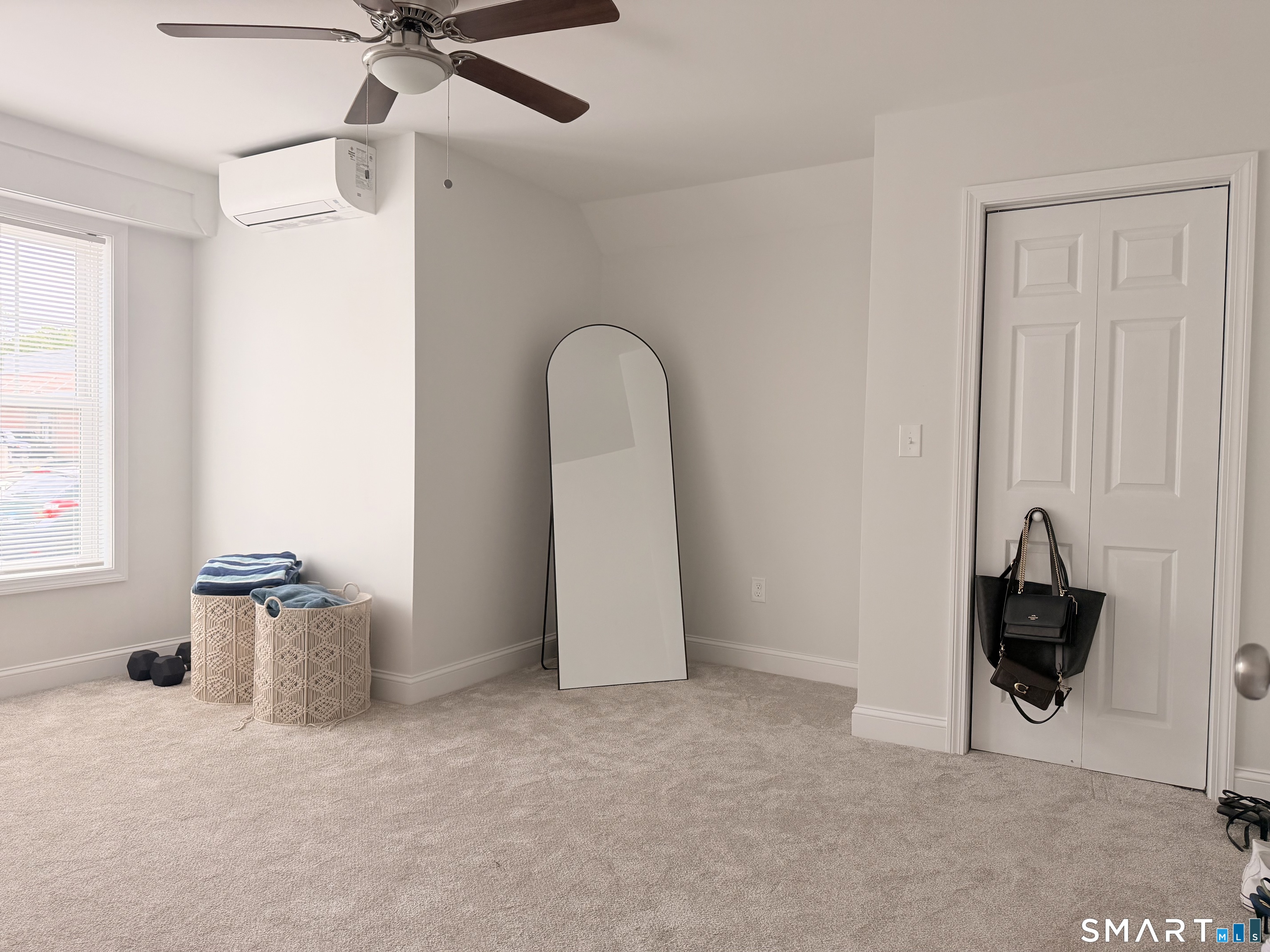 1085-4 Whalley 4 Avenue Property Photo 7