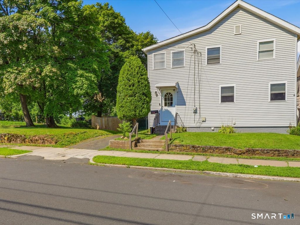 136 Sexton Street Property Photo 3