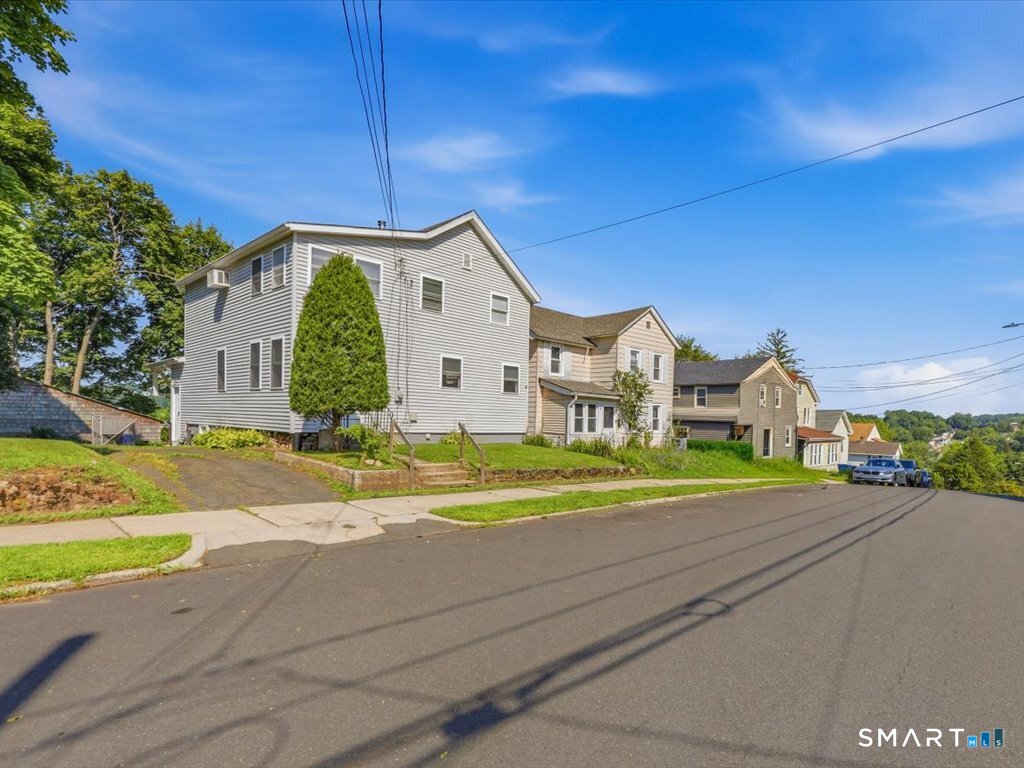 136 Sexton Street Property Photo 4