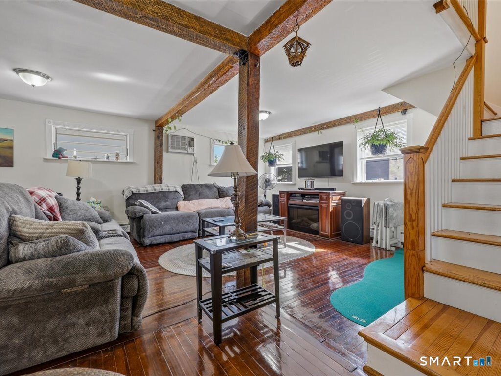136 Sexton Street Property Photo 9