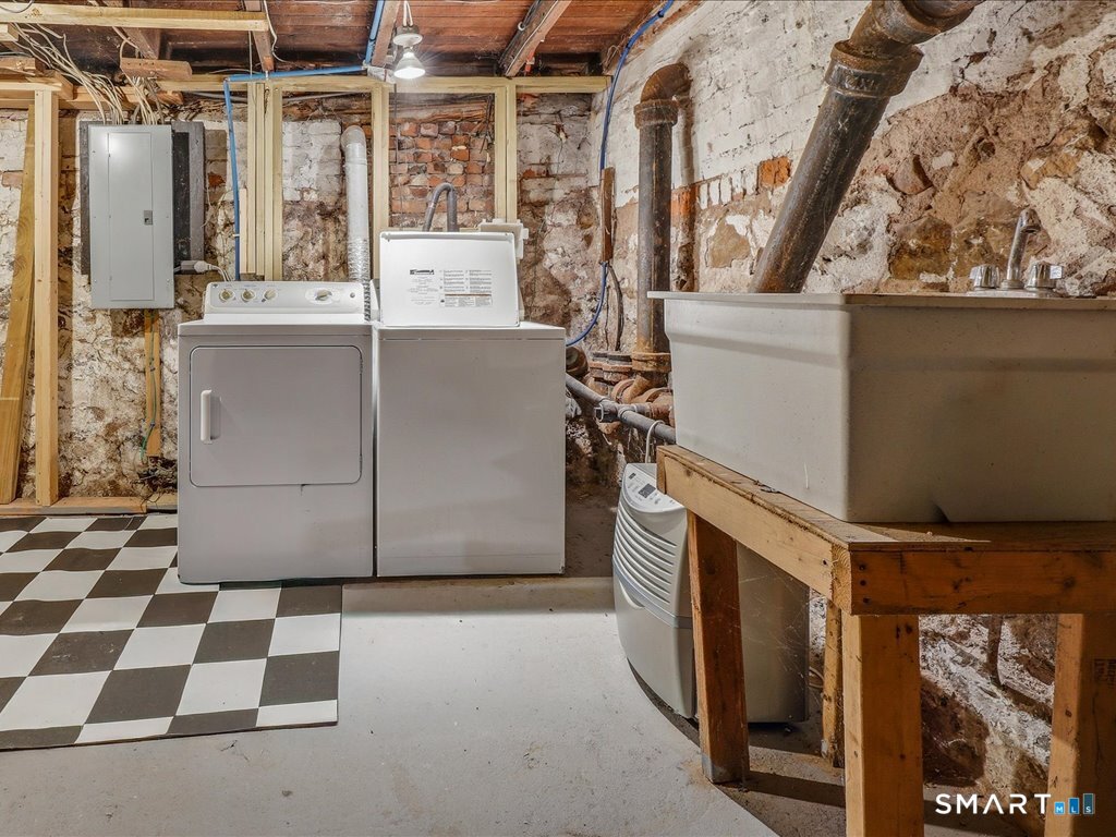 136 Sexton Street Property Photo 27