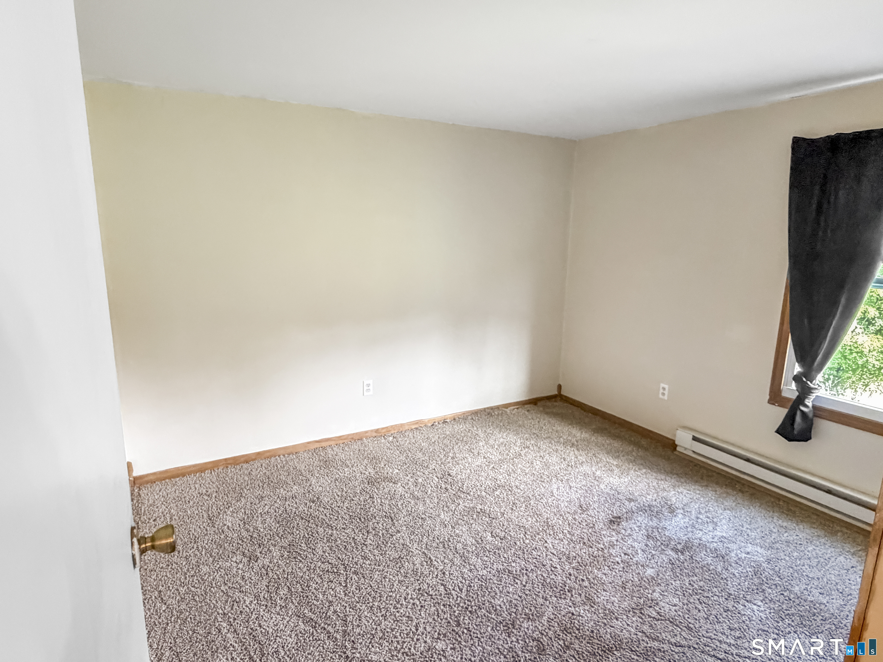 24196755 Property Photo 16