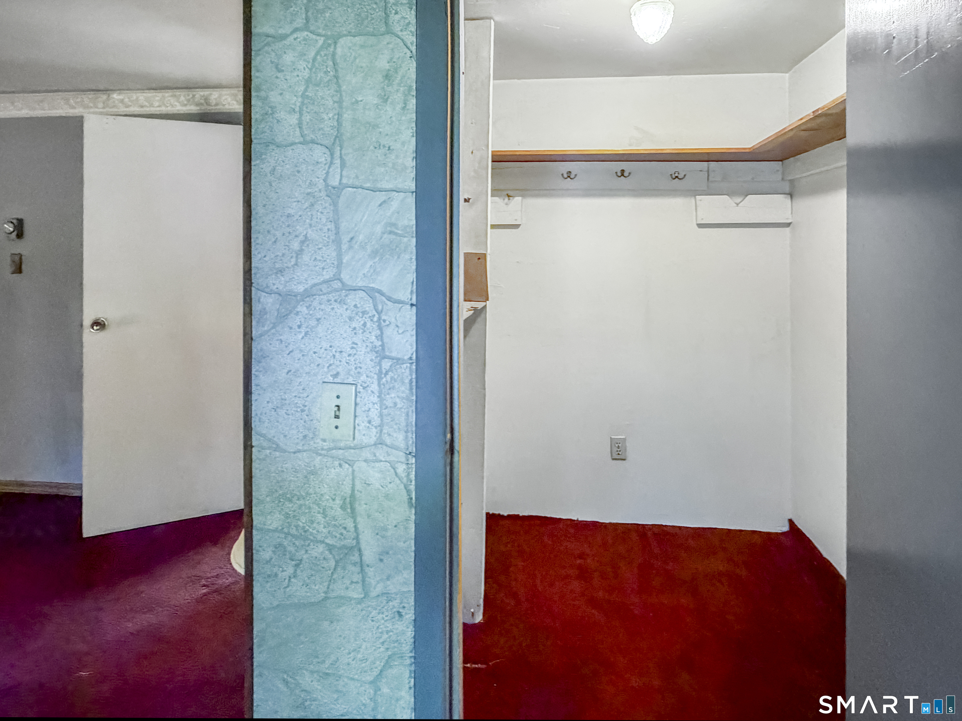 24196755 Property Photo 18