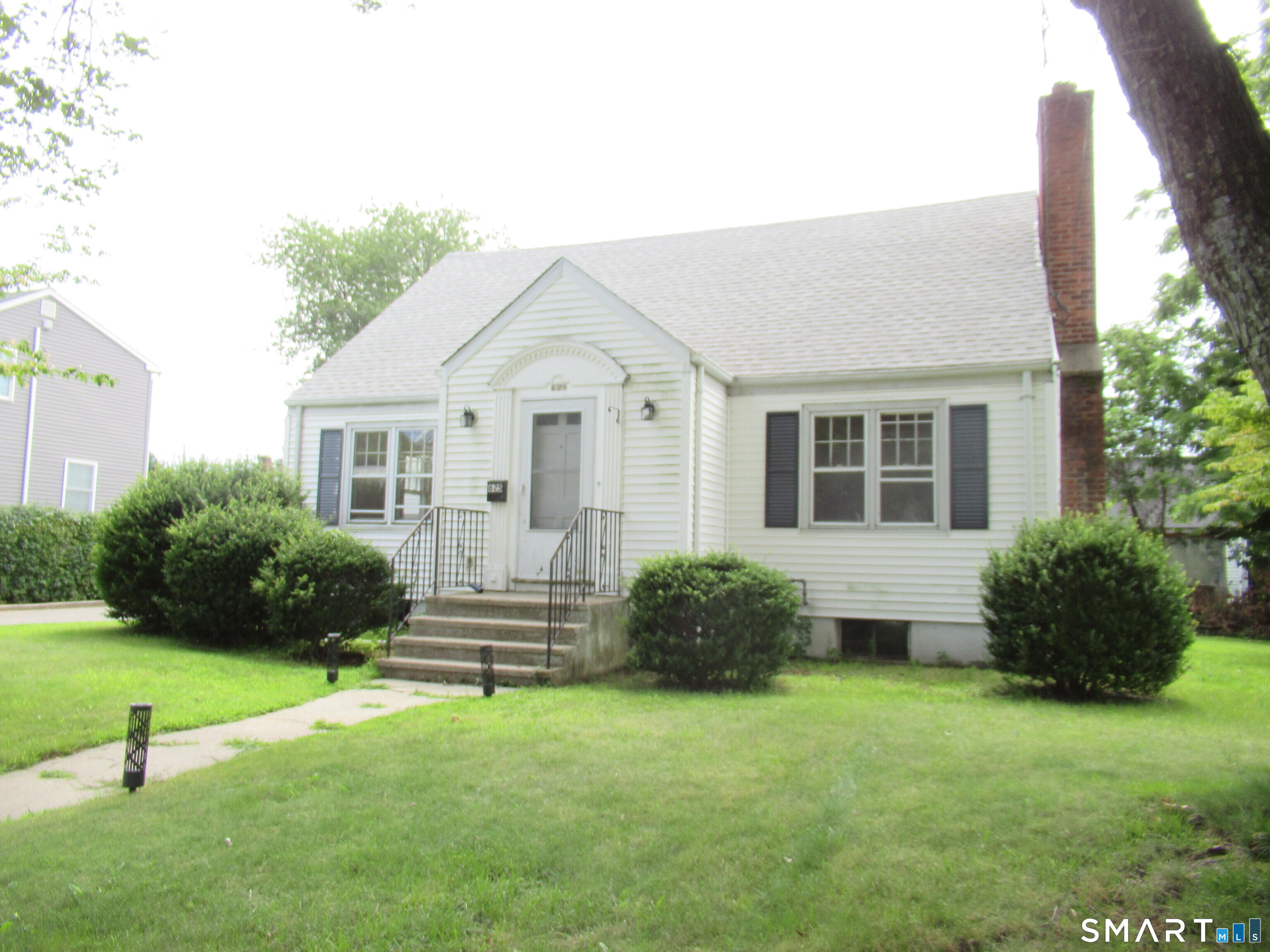 625 Clark Street Property Photo 1