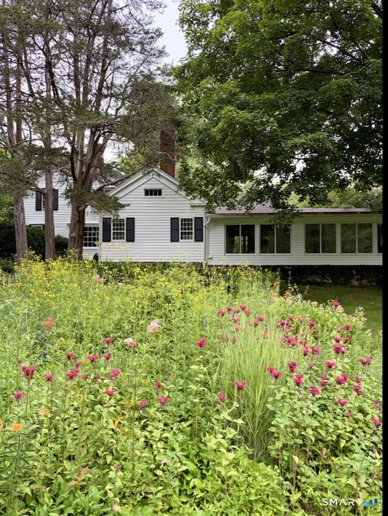 320 Valley Road Property Photo 6
