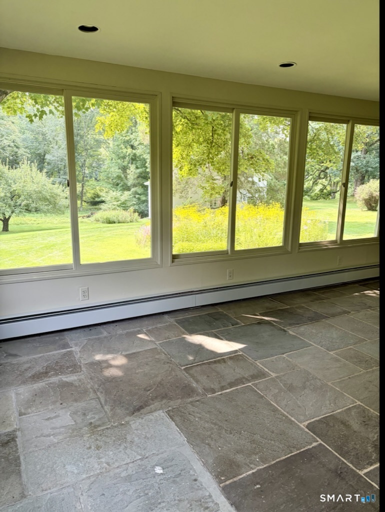 320 Valley Road Property Photo 20