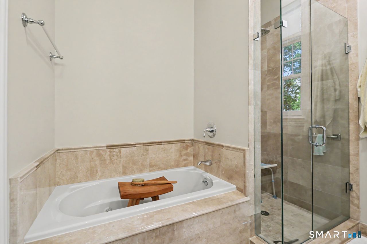 100 Stone Ridge 2g Way Property Photo 20