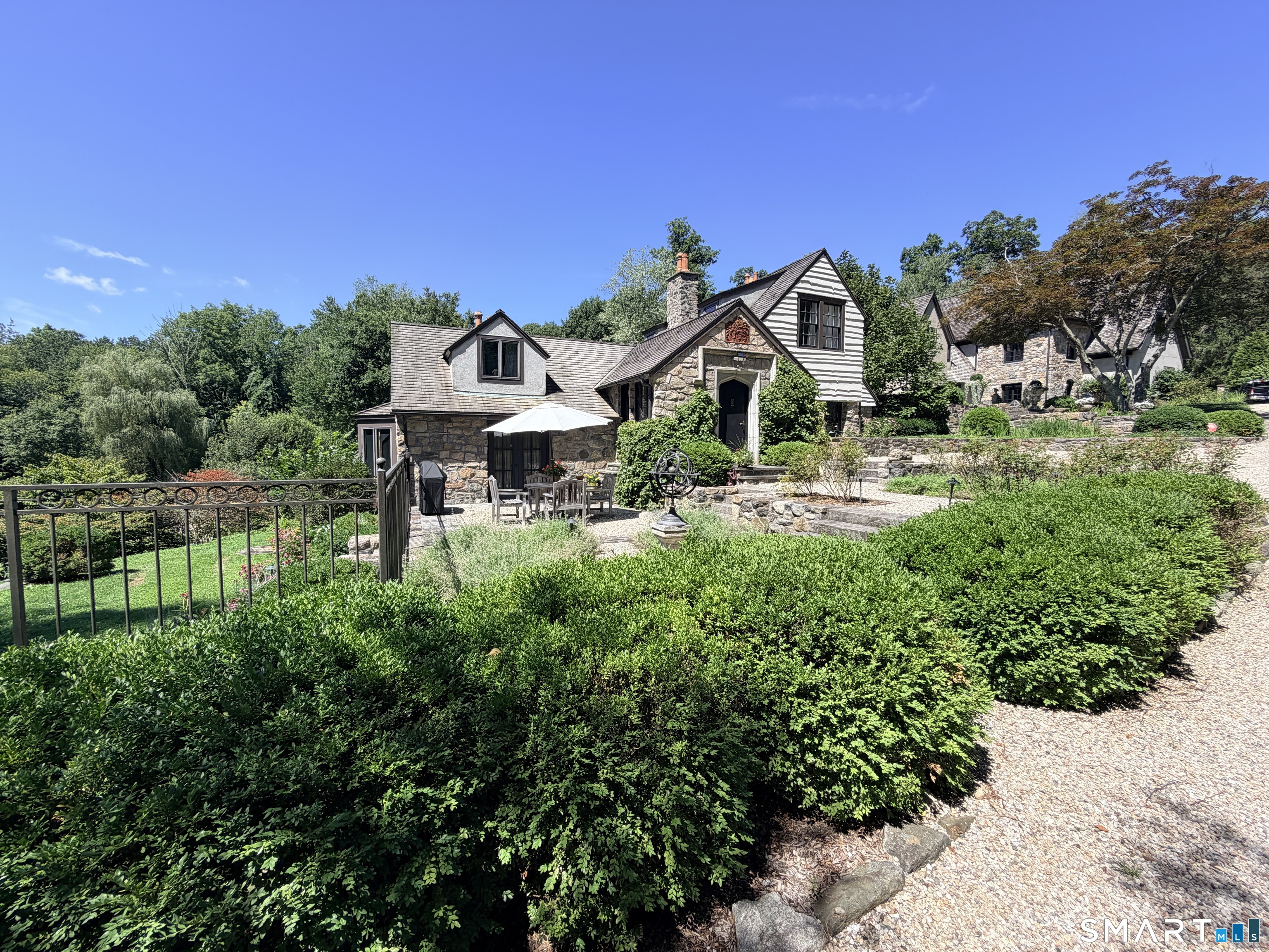 148 Taunton Hill Road Property Photo 2