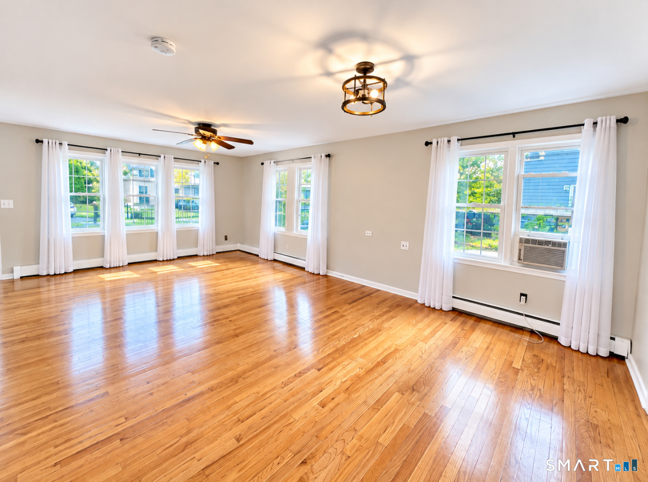 1079 Brooklawn Avenue Property Photo 3