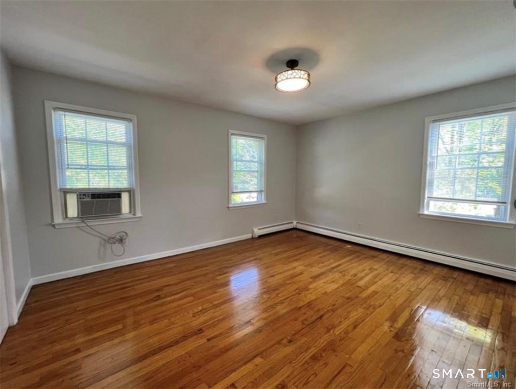 1079 Brooklawn Avenue Property Photo 13