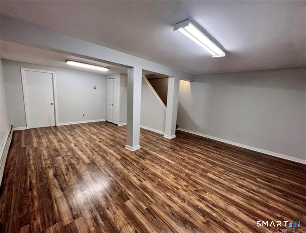 1079 Brooklawn Avenue Property Photo 23