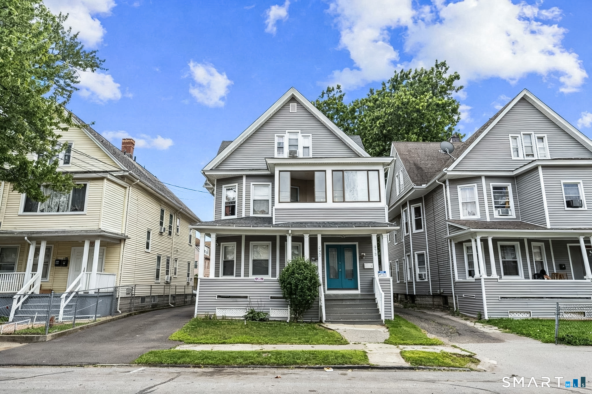 973 Howard Avenue Property Photo 1