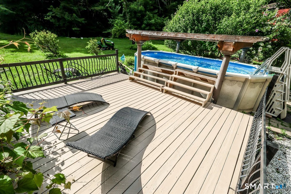 66 Taylor Road Property Photo 6