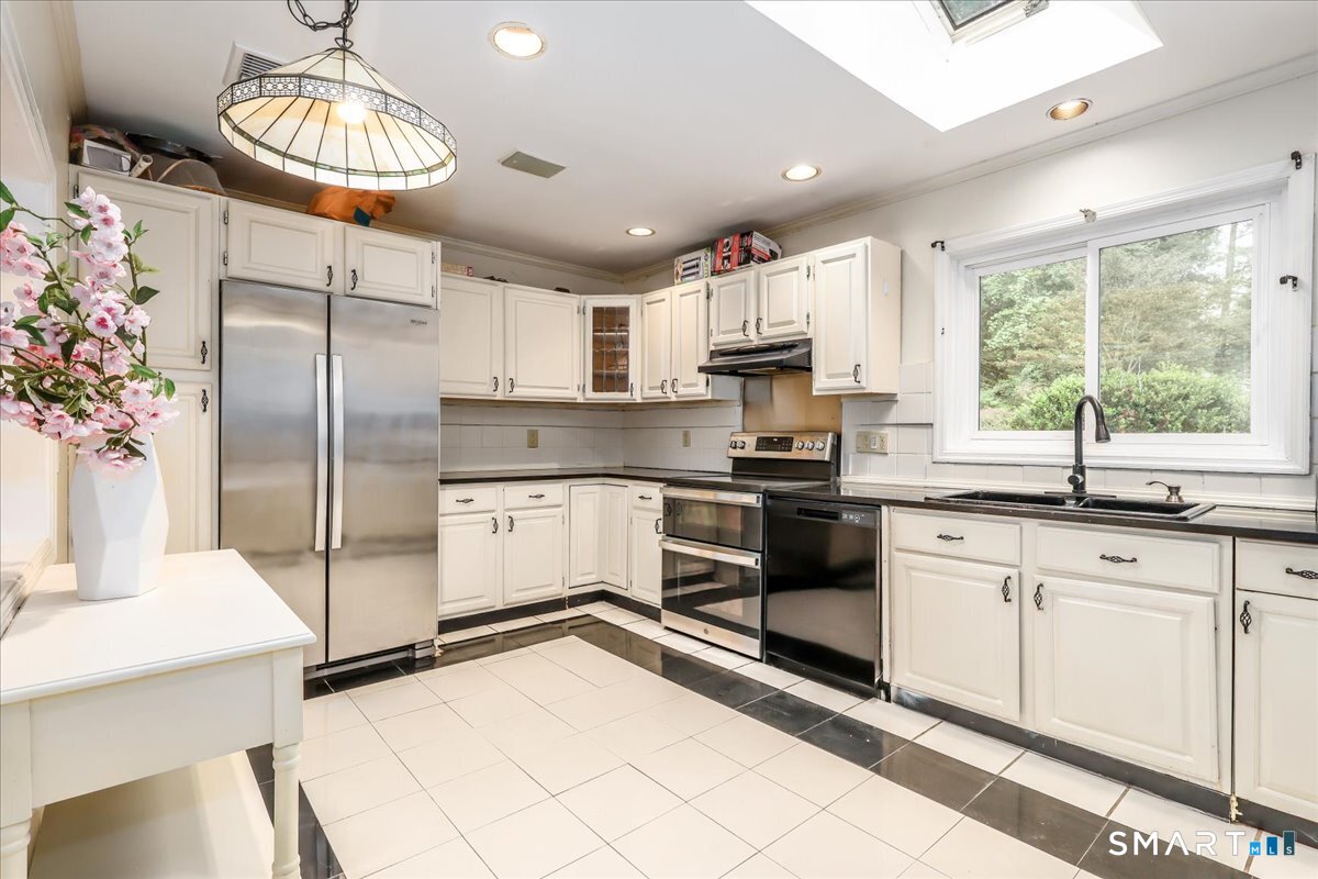 66 Taylor Road Property Photo 10