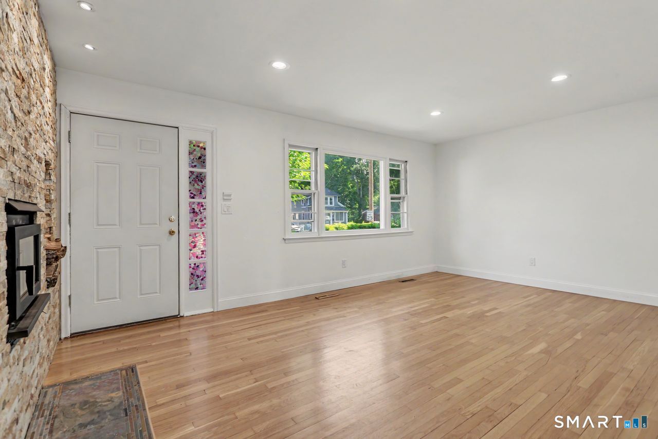 102 Andrews Avenue Property Photo 7