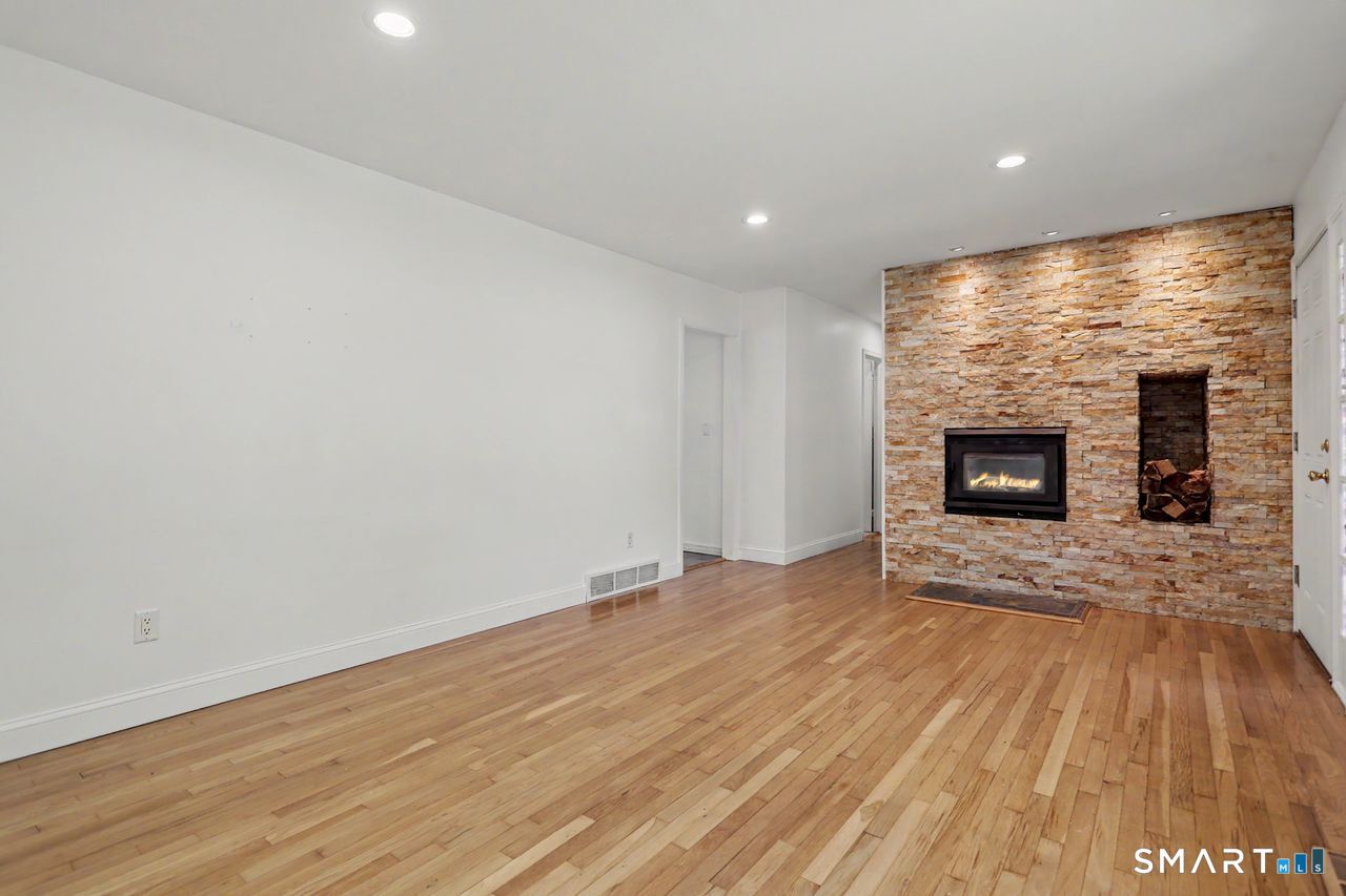 102 Andrews Avenue Property Photo 10