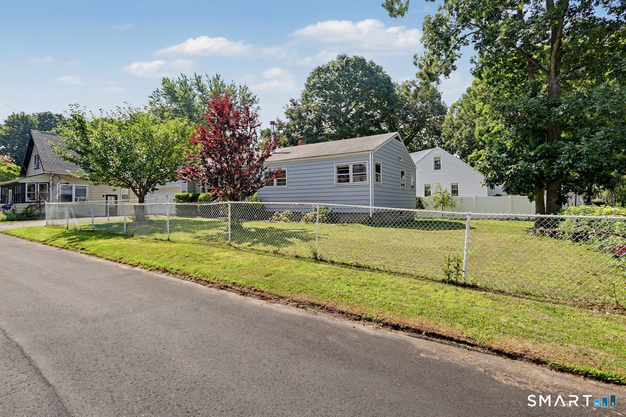 102 Andrews Avenue Property Photo 35